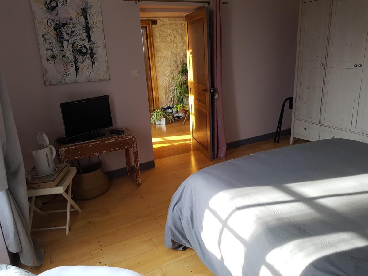 Chambres D'Hotes Du Tilleul Nanteuil-en-Vallee Экстерьер фото